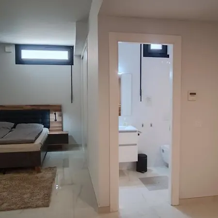 Villa Pmt12 -luxurious With Private Pool Torrevieja