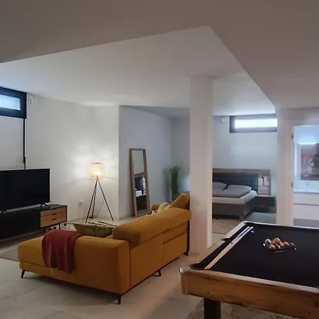 Pmt12 -luxurious With Private Pool Torrevieja