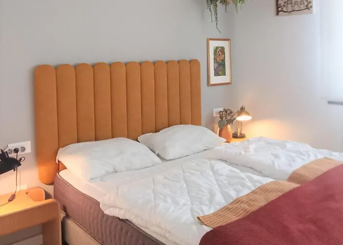 Villa Luxurious With Private Heated Pool-pmt12 *