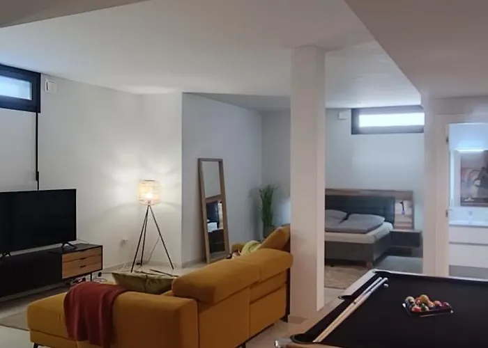 Luxurious With Private Heated Pool-pmt12 Torrevieja